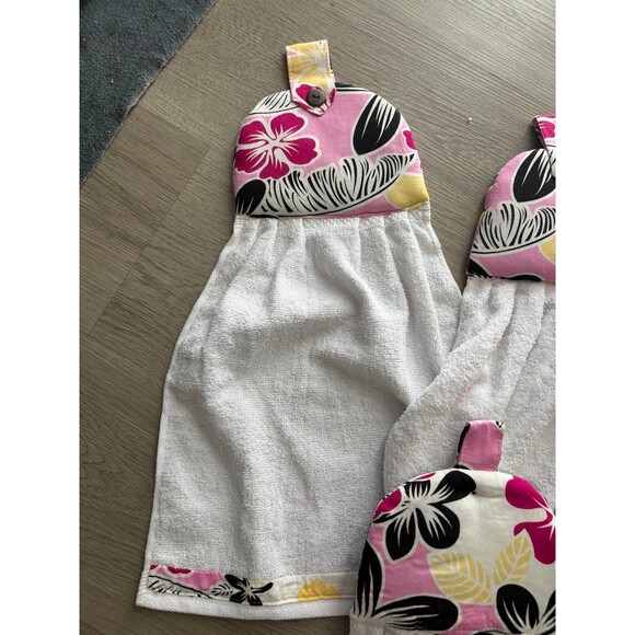 Mama Kō Hawaii Island print kitchen hanging towels set of 4 - Picture 2 of 3